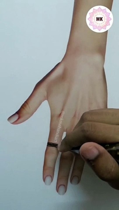 One finger mehndi design
