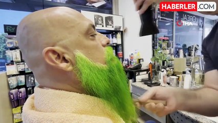 Renkli Sakallı Esnafın Ruh Haline Göre Değişen Sakalları