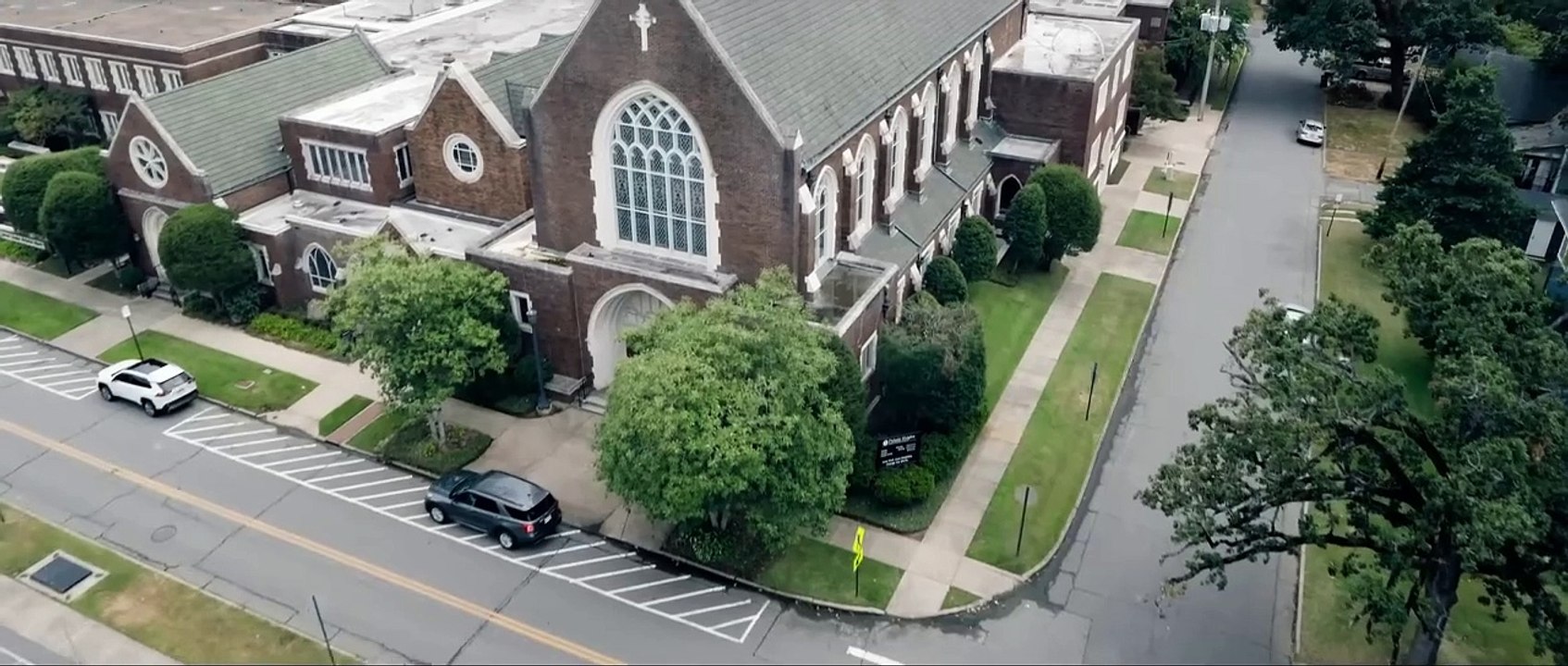 Crescent City Trailer OV