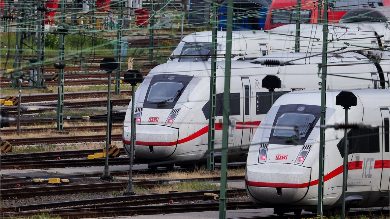 Heizungsförderung, Geschlechtsänderung, ICE-Umleitung: Das ändert sich im August