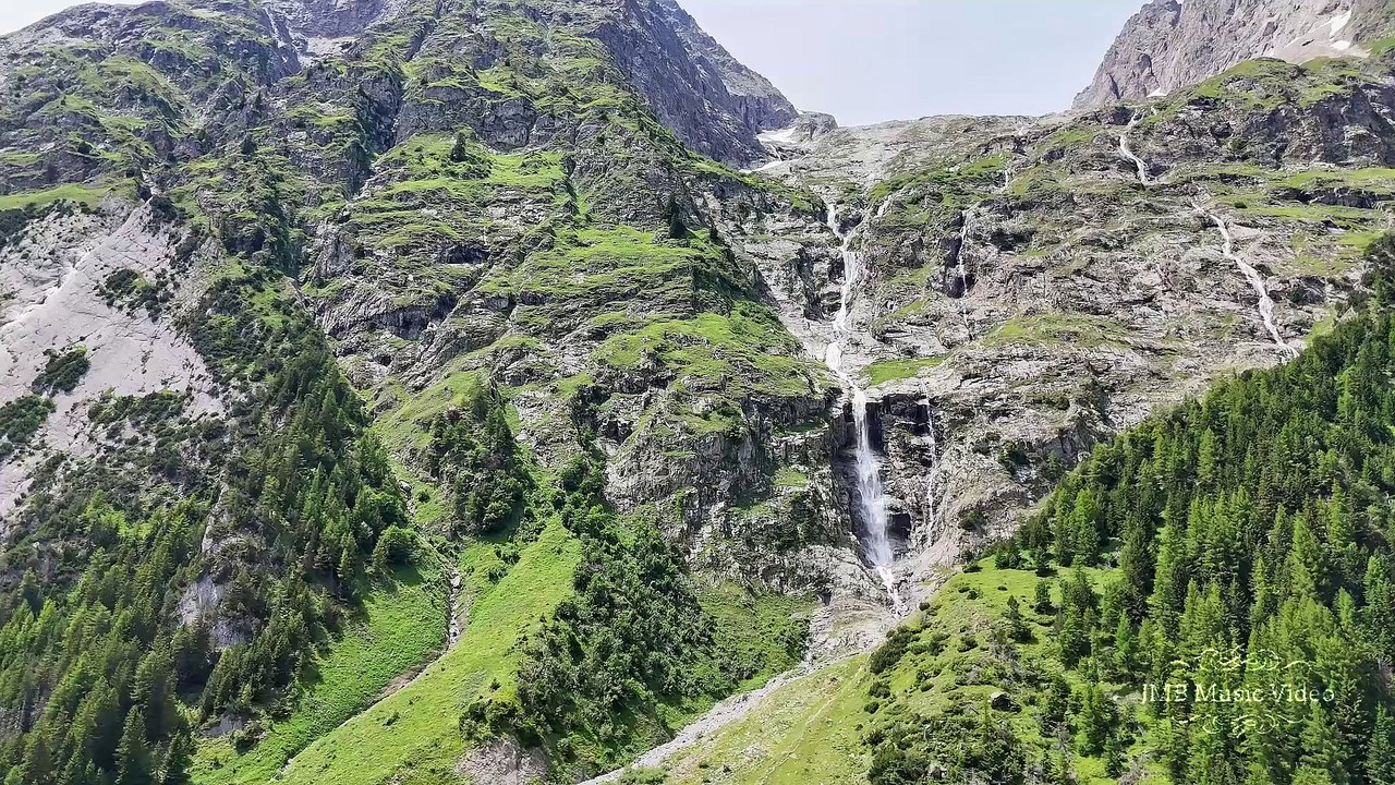2024.07.14 Vol à la cascade du torrent du Treutsebo