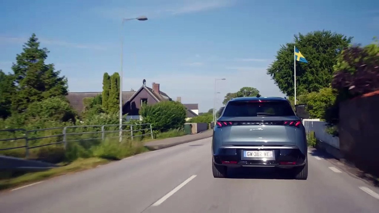 Peugeot E-5008 (Dynamique)