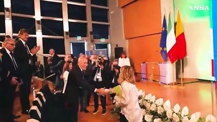 Meloni e Manfredi firmano l'intesa sulla rinascita di Bagnoli