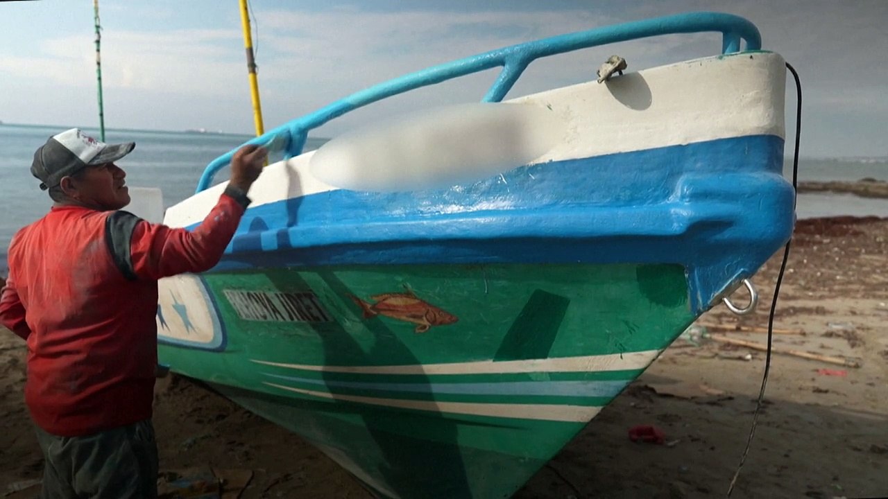 Ecuador fishermen surrender to drug trafficking under threats