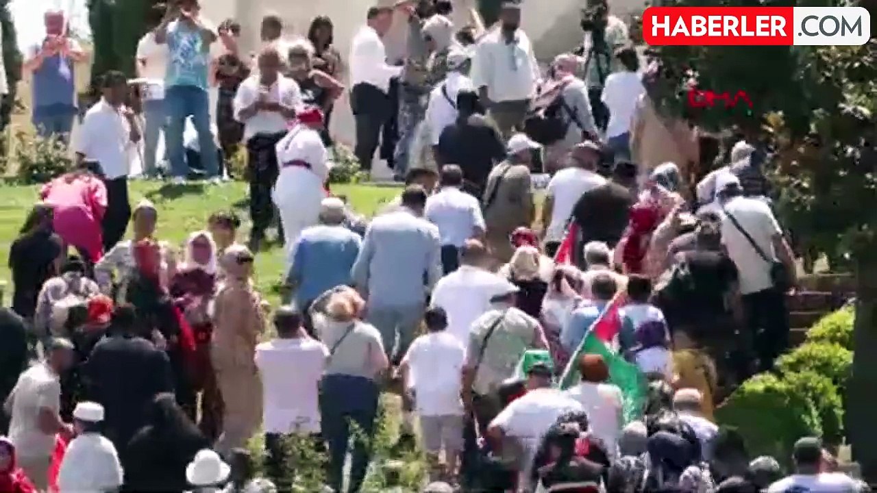 15 Temmuz Şehitler Anıtı ve Hafıza 15 Temmuz Müzesi Ziyaretçi Akınına Uğradı