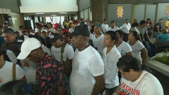 Buhoneros protestan en la Alcaldía de Panamá