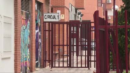 La compraventa de viviendas vuelve a tasas negativas tras desplomarse un 21,5% en mayo