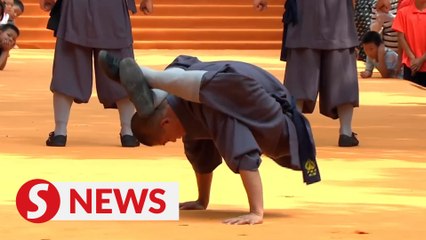 Kung Fu masters showcase skills at China's Shaolin Temple