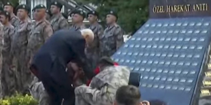 Bahçeli'den Gölbaşı Özel Harekat Daire Başkanlığı'na ziyaret