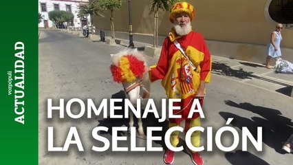 Un poni con la bandera de España vuelve a recorrer las calles de Ceuta