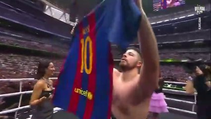 Argentine boxer celebrates with Messi's shirt in Santiago Bernabeu Stadium !