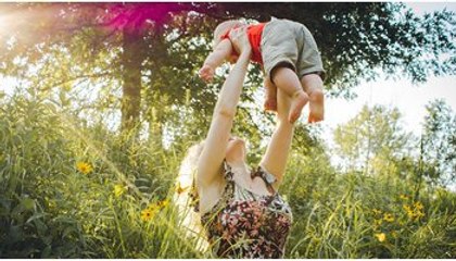 Frasi Festa della Mamma 2024, le più belle per gli auguri a tutte le mamme