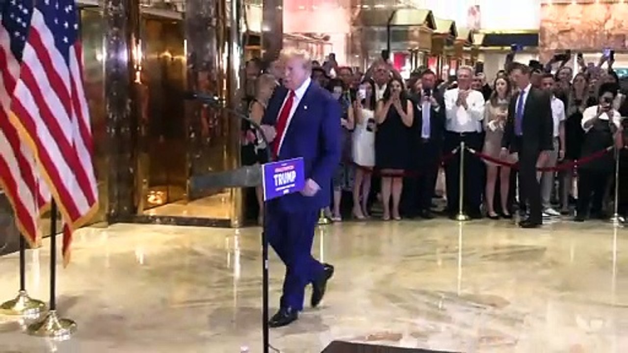 Juíza rejeita caso de documentos confidenciais de Trump
