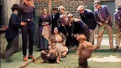 1921 - Charlie Chaplin _The Kid_  Episode in colors. 4K 60fps(1080P_HD)