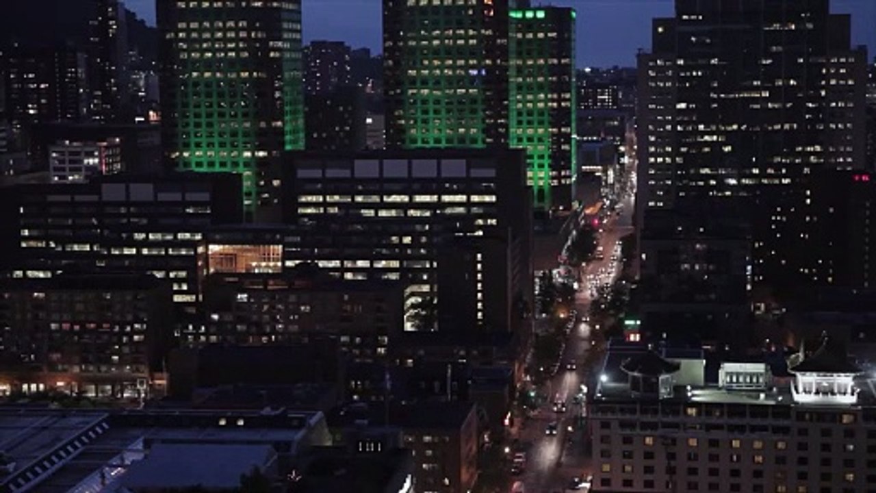 Watch this amazing city unfold 30 seconds of urban life in motion