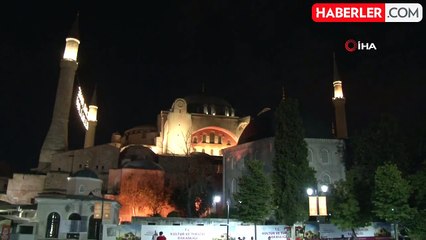 15 Temmuz'un 8'inci yıl dönümünde İstanbul'da camilerde sela okundu