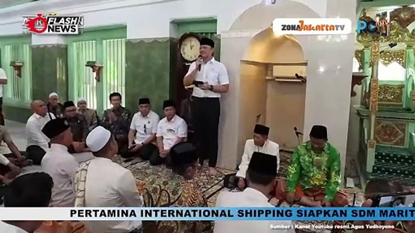 KEMENTERIAN ATR-BPN SERAHKAN SERTIFIKAT WAKAF MASJID SUNAN GIRI DAN ZIARAH MAKAM DI GRESIK