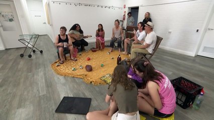 Survivors of Cyclone Tracy retell their stories through theatre