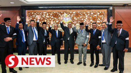 White armbands not against Parliament rules, says Deputy Speaker