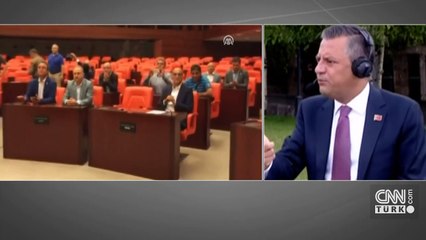 Özel, 15 Temmuz'a "Tiyatro" diyenlere sert tepki gösterdi