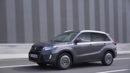 The new Suzuki Vitara in Grey Driving Video