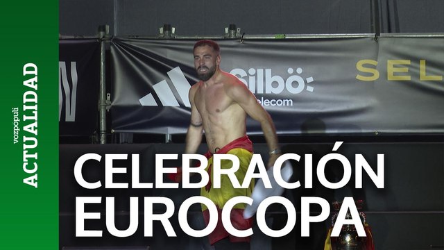 Carvajal desatado sin camiseta, Gibraltar es español y mucho más: lo mejor de la fiesta de España