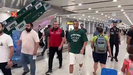 F.Bahçeli bir taraftardan Cenk'e: "Dünyanın en mutlu insanı olduk"