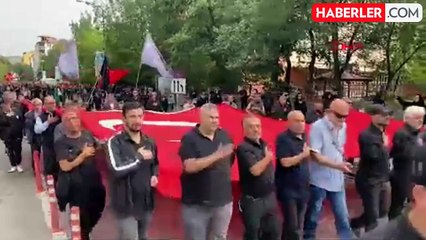 Kerbela Şehitlerini Anma Programında Vücutlarına Zincirle Vuruldu