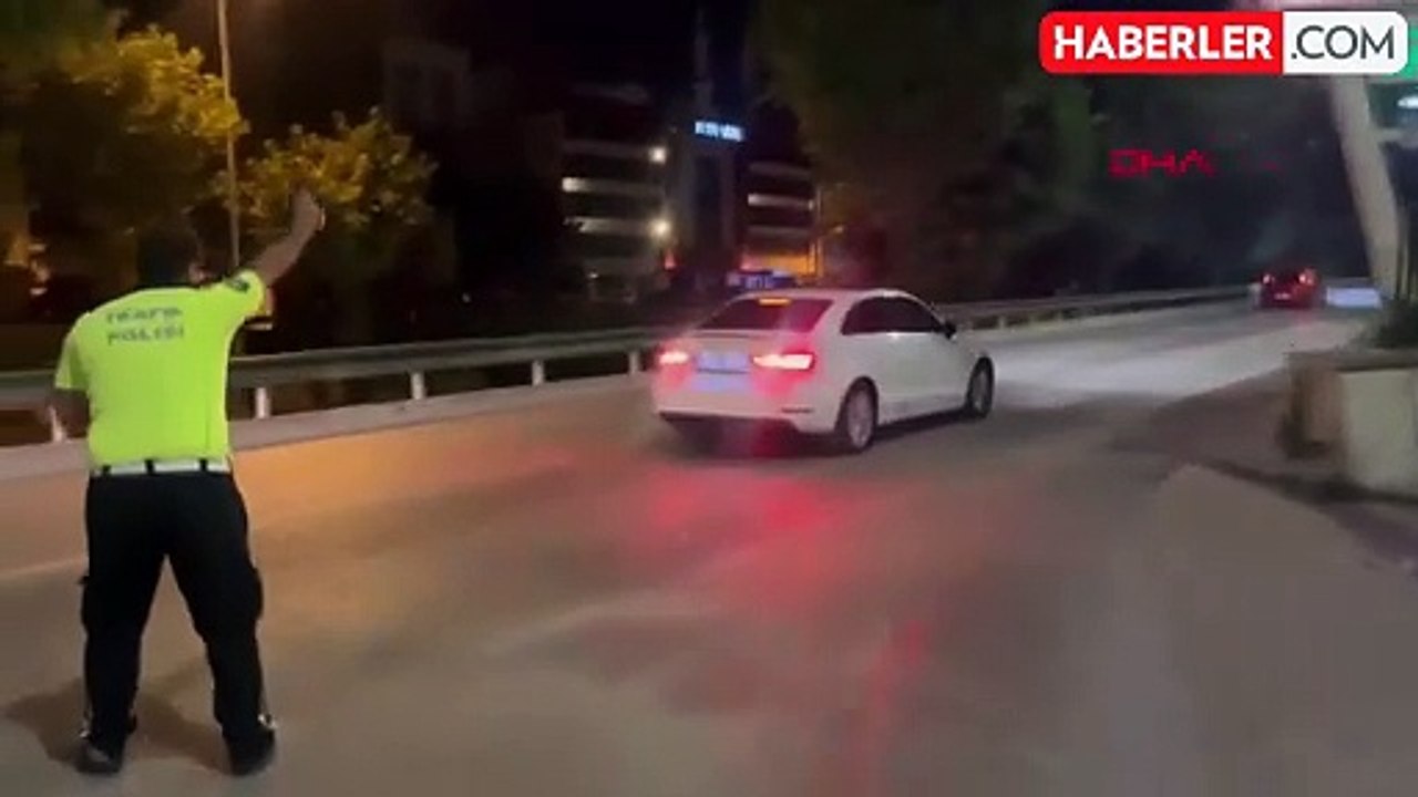 Bursa'da Polislerin Üzerine Araba Süren Şahıs Yakalandı