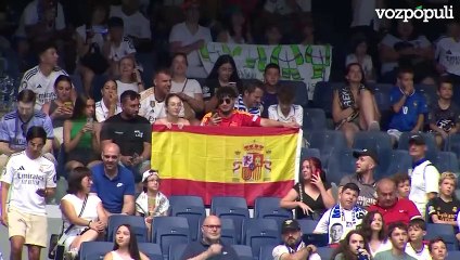 Los aficionados esperan la presentación de Kylian Mbappé como nuevo jugador del Real Madrid