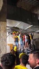 Des fans de foot prêt à tout pour rentrer à la finale de la Copa America