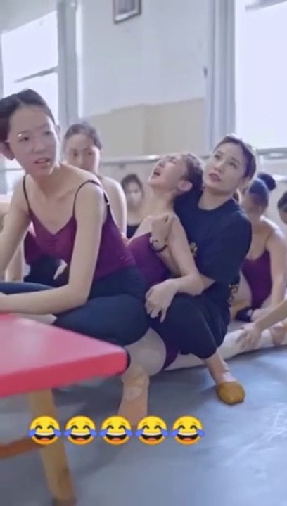 Young girl hard physical training. فتاة صغيرة التدريب البدني الصعب