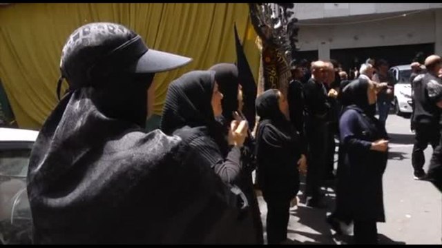 Gli sciiti iraniani celebrano l'Ashura a Teheran