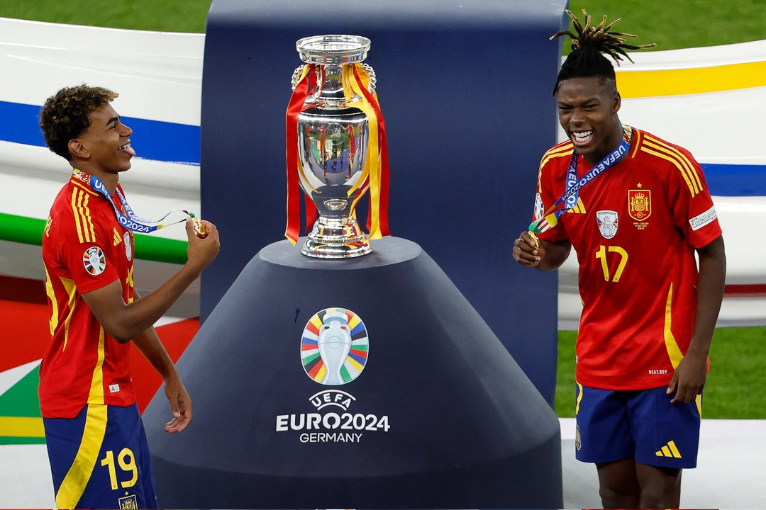 الكشف عن الفريق المثالي لبطولة أمم أوروبا يورو...