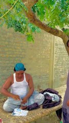 دیکھیے گورنمنٹ نے غریب کا کیا حال کر دیا