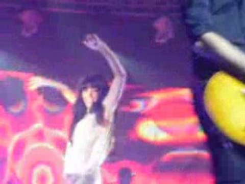 Jenifer Touche-Moi 12.04.08