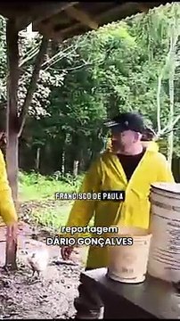 Um olhar de socorro : Moradores estão isolados há mais de dois meses após deslizamentos de terra