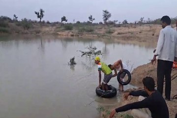 डी में डूबते बालक को बचाने कूदा युवक भी डूबा, दोनों की मौत