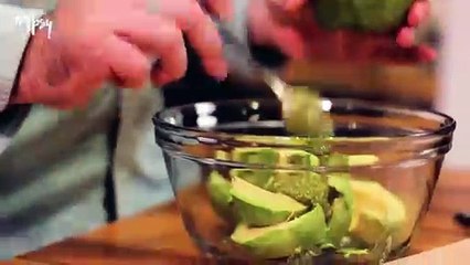Treat Guac Like It's the Focal Point of the Party With This Amazing Recipe