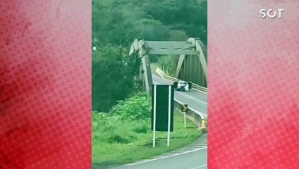 Tiroteio na BR 277 entre Candói e Cantagalo deixa um ferido e carros incendiados