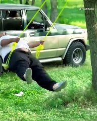 لیتے_جھولے_تڑوا_لئے_کوہلے#funny_#trendingshorts_#comedy_#viralshort_#viralmemes_#fyp(480p)