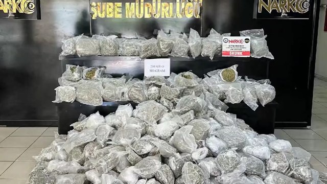 Helikopter destekli uyuşturucu operasyonunda yakalanan 40 zanlı tutuklandı