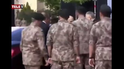 Emniyet MHP'nin arka bahçesi mi? Meğer polisler 'Devlet' eli öpmek için kuyruğa girmiş