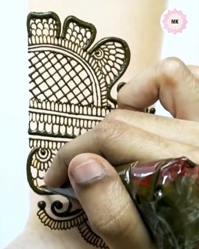 Alia bhat front hand mehndi design (inspired by veena nagda) #mehndidesign #hennadesign #mehndilovers #beautifulmehndi #simplemehndi #arabicmehandi #mehndilovers #hennavibes #mkmehandiart #mkmehandi