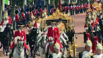 King and Queen return home after State Opening of Parliament