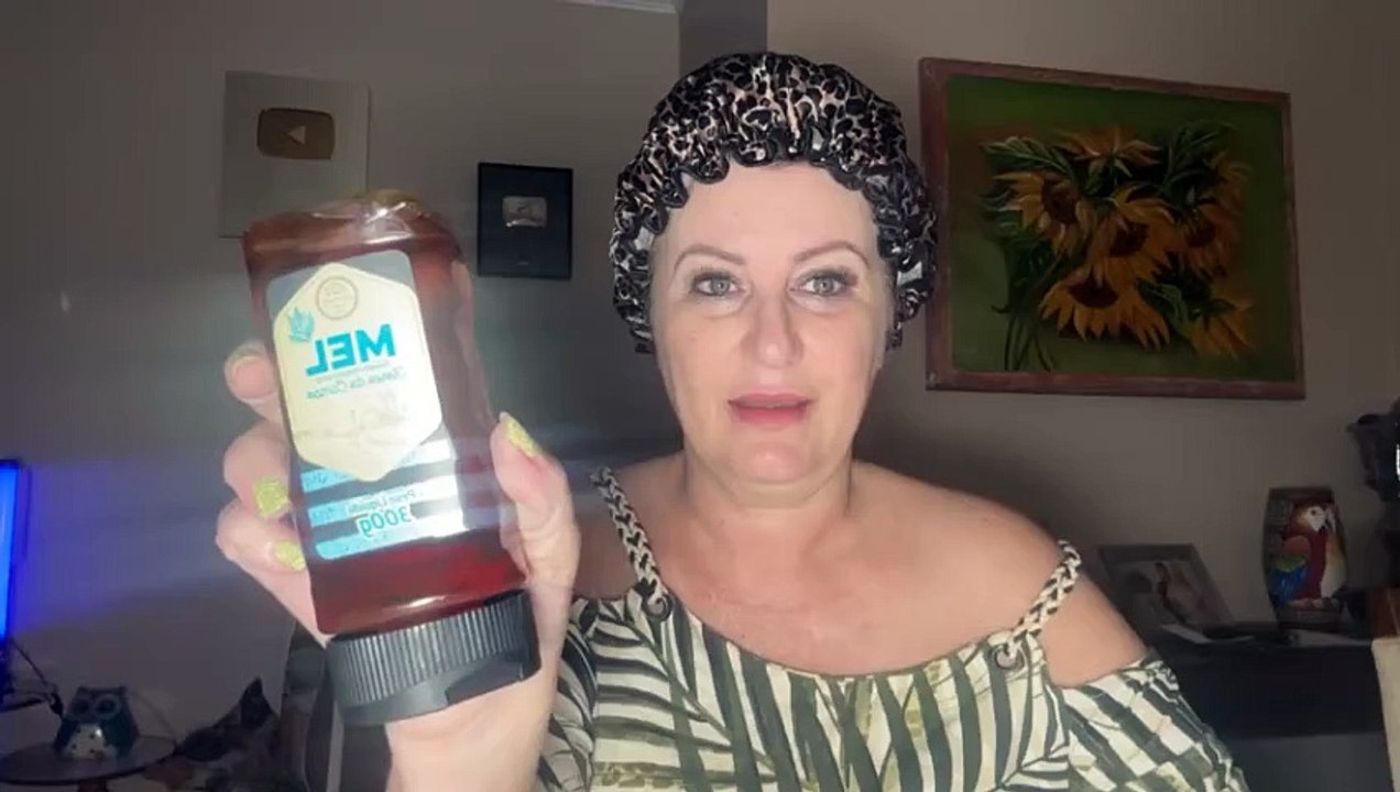 Passa no Rosto e nas Rugas a Noite antes de tomar banho a diferença você já vai sentir.