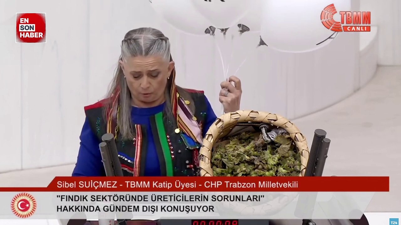 CHP'li vekil Meclis kürsüsünde balon patlattı