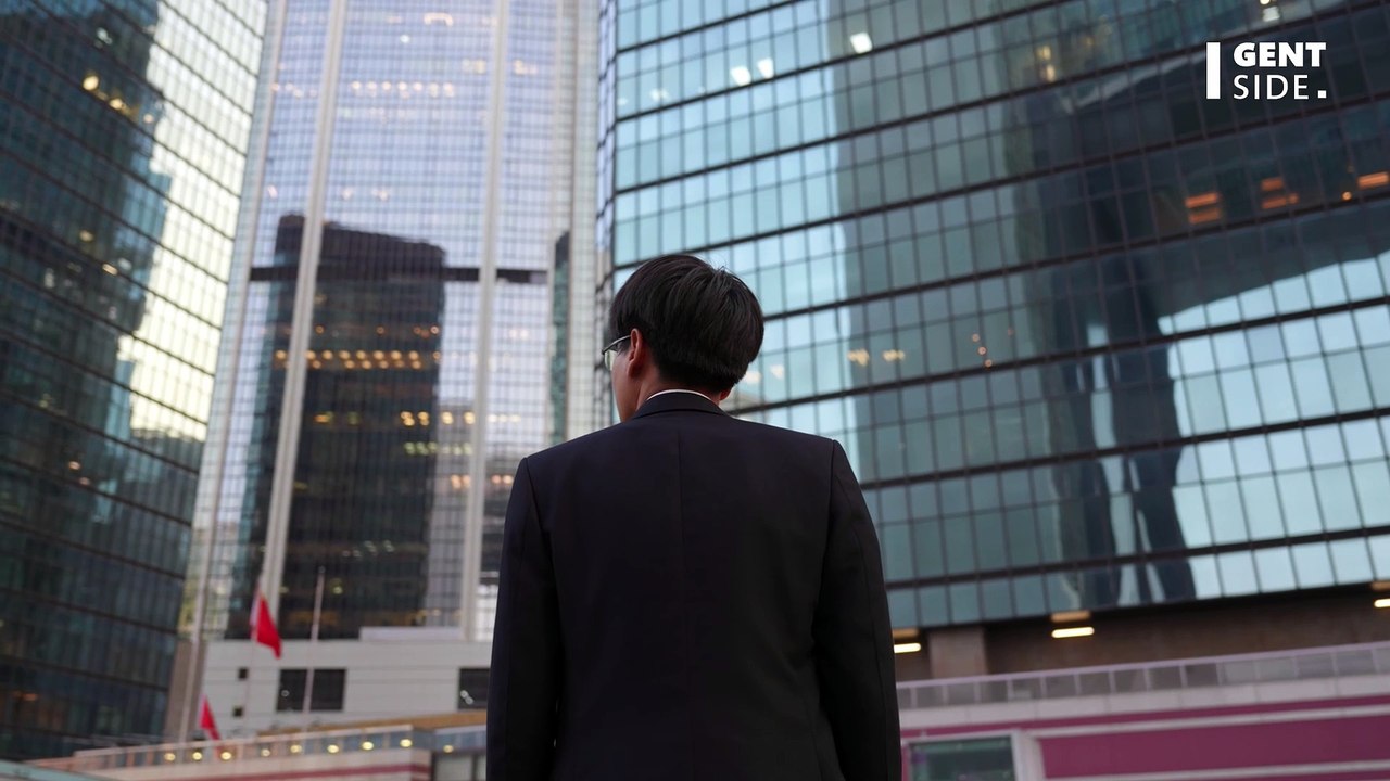 Anhängerin der 'Wundertherapie' stirbt bei Workshop: Heiler wegen Totschlags angeklagt