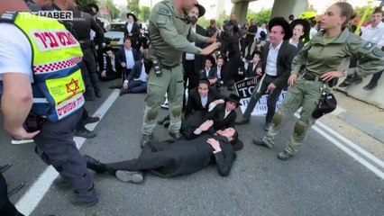 İsrail'de askerlik karşıtı gösteri