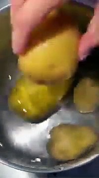 Insalata di Polpo con Patate e Prezzemolo: Una Ricetta Fresca e Saporita